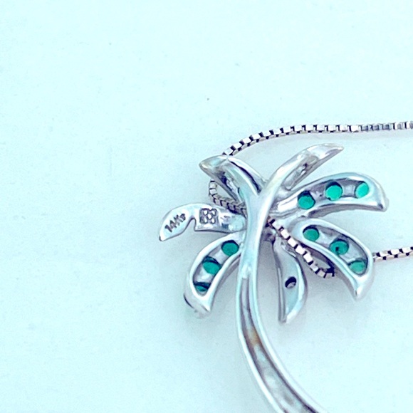 14K Emeralds Diamonds - Picture 5 of 7